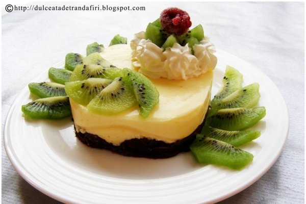 Mini-tort cu kiwi