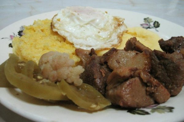 Tochitura moldoveneasca