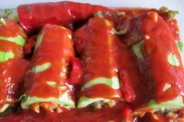 Dovlecei umpluti cu carne de pui