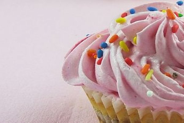 Mancarurile copilariei si briose glazurate pentru Ziua Copilului