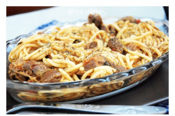 Spaghete cu pipote de pui