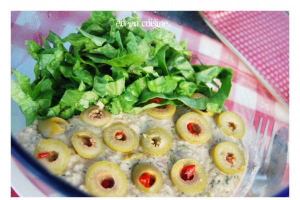 Salata de ton cu masline