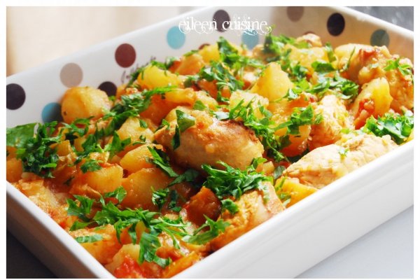 Piept de pui cu cartofi la cuptor