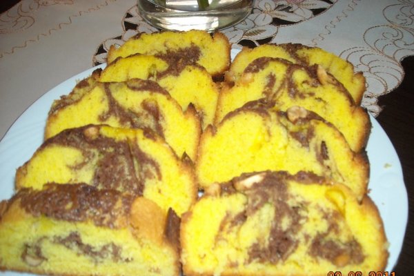 Chec bicolor cu alune