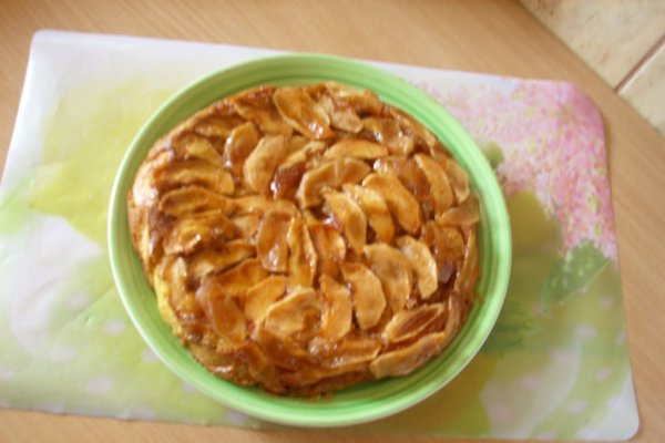 Tarta cu mere si caramel
