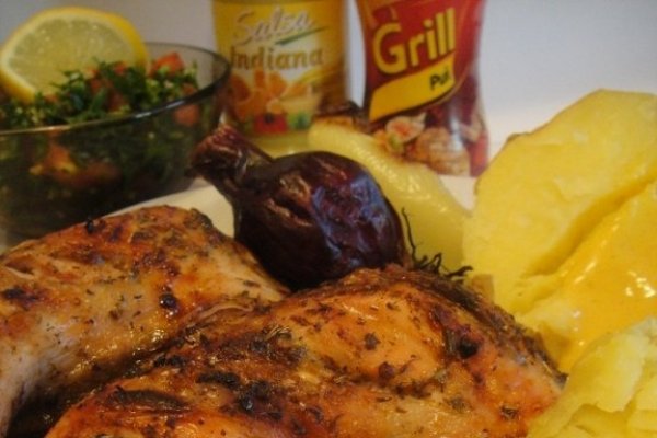Pulpe de pui la gratar cu cartofi copti