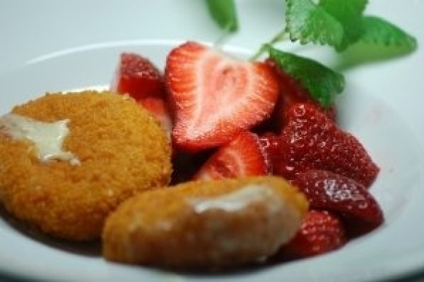 Cascaval pane cu capsuni