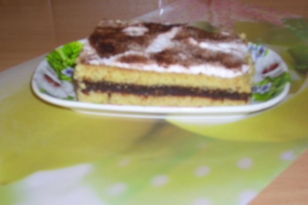 Prajitura cu nuca si bezea