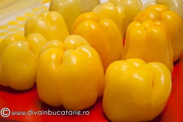 Ardei conservati pentru iarna