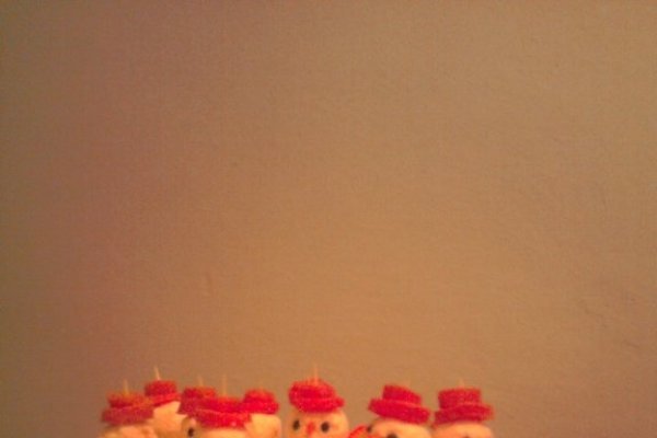 Rulada aperitiv si oameni de zapada