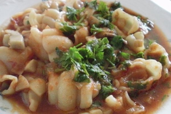 Melcisori cu suc de rosii si ciuperci