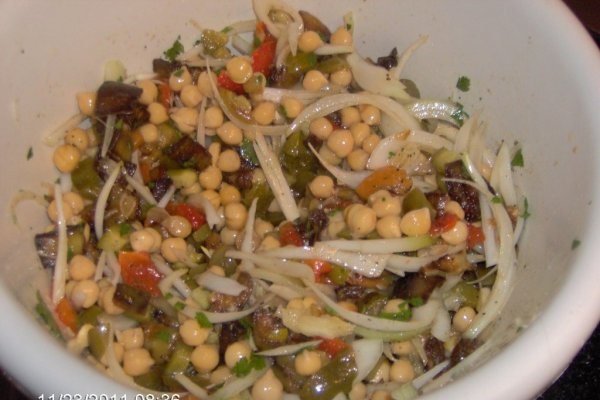 Salata de naut cu vinete