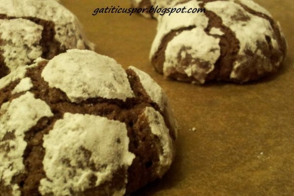Chocolate crinkles