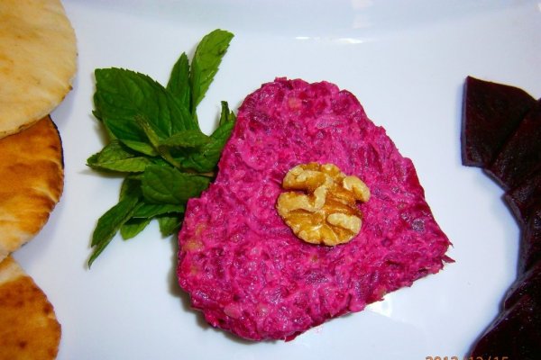 Salata de sfecla rosie specifica  Levantului -“Mutabal shamandar”