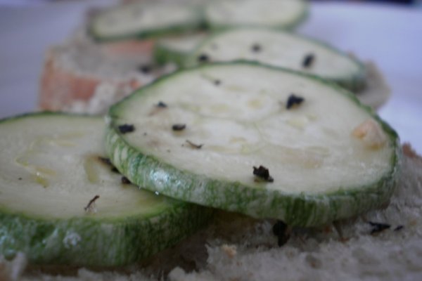 Bruschete cu dovlecel