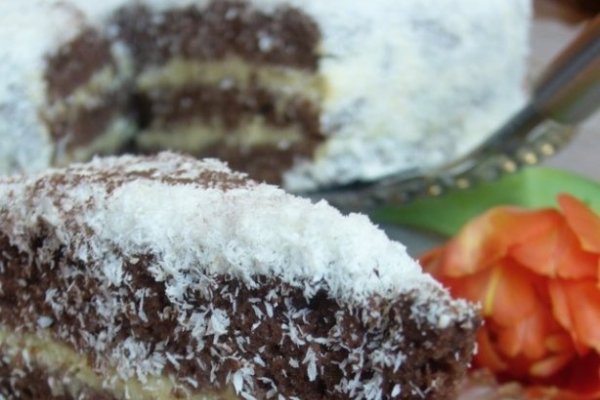 Tort de ciocolata cu crema de cocos