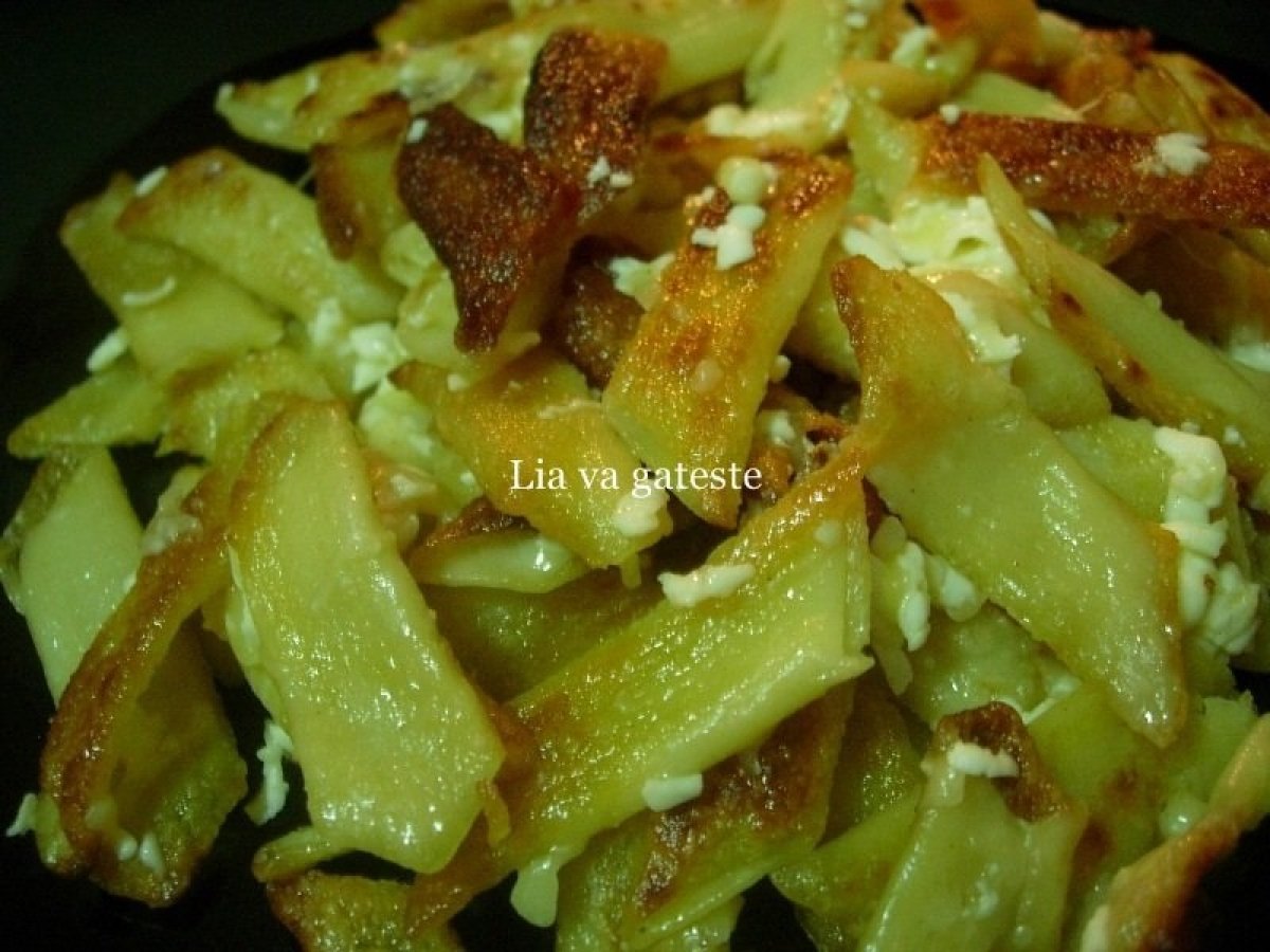Macaroane fripte | Retete culinare | Gustos.ro