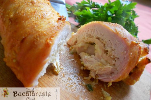 Rulada de pui cu branza