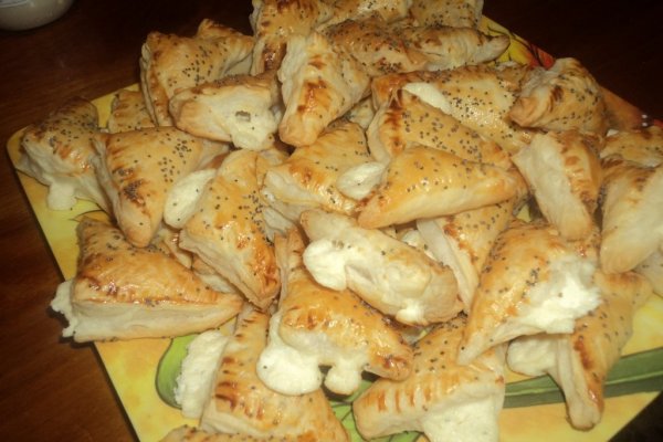 Pateuri cu branza