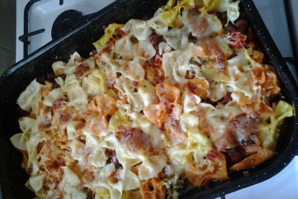 Farfalle colorate la cuptor