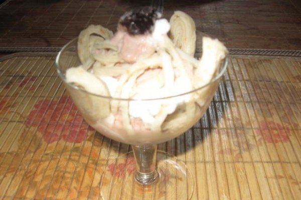 Clatite cu inghetata la cupe