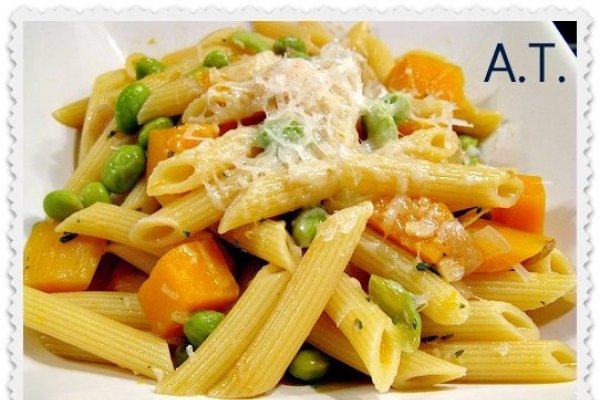 Pasta cu dovlecel si fasole