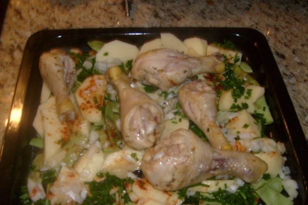 Pulpe de pui cu fasole verde la cuptor