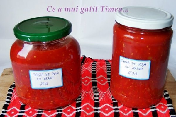 Pasta de rosii cu ardei