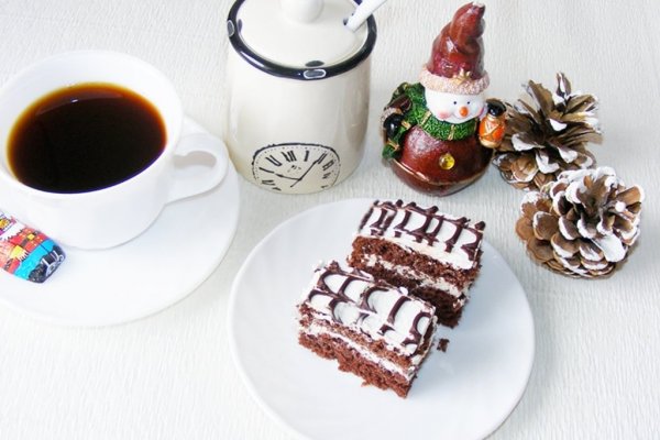 Prajitura cu crema de vanilie si frisca