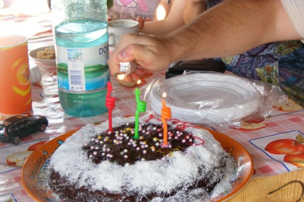 Tort cu crema de ciocolata