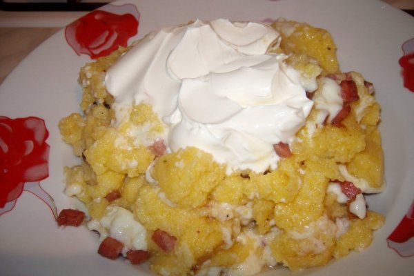 Mamaliga cu branza (Paturi)