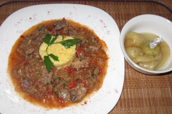 Tocanita de ceapa cu rasol de vitel,ceapa si rosii