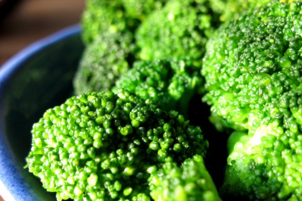 10 motive sa mananci broccoli