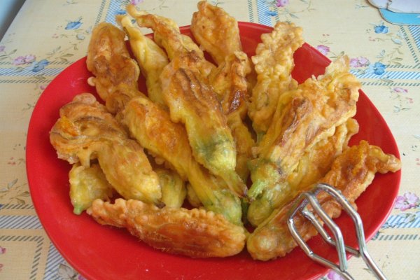 Flori de dovleac pane