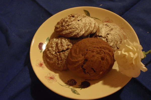 Biscuiti fragezi cu ciocolata