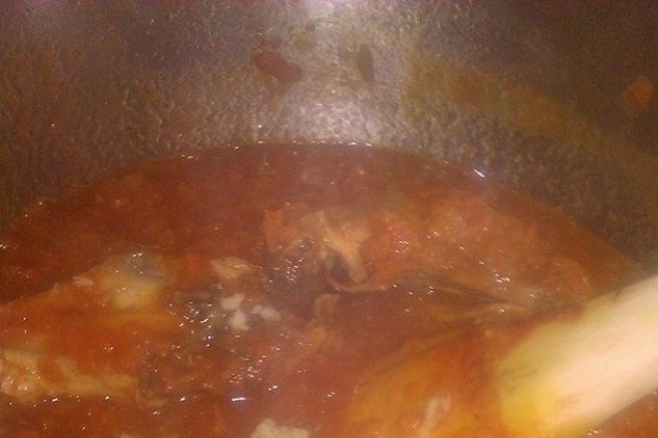 Mancare de ceapa cu morcovi si pui