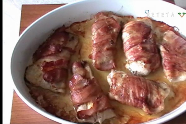 Peste Alb la Cuptor in Felii de Costita Afumata