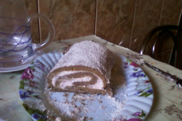 Rulada de budinca de capsuni si mascarpone