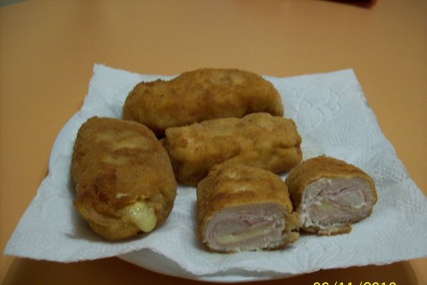 Cordon bleu din carne de pui