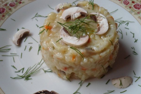 Pilaf de orez cu ciuperci