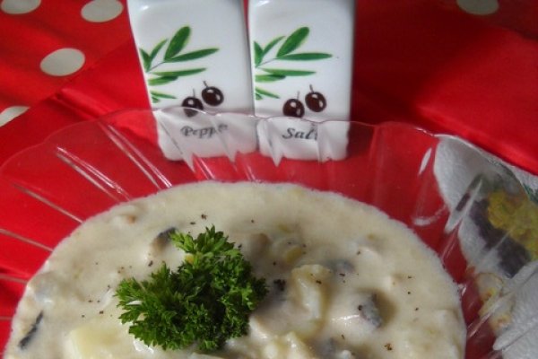 Conopida cu ciuperci si smantana