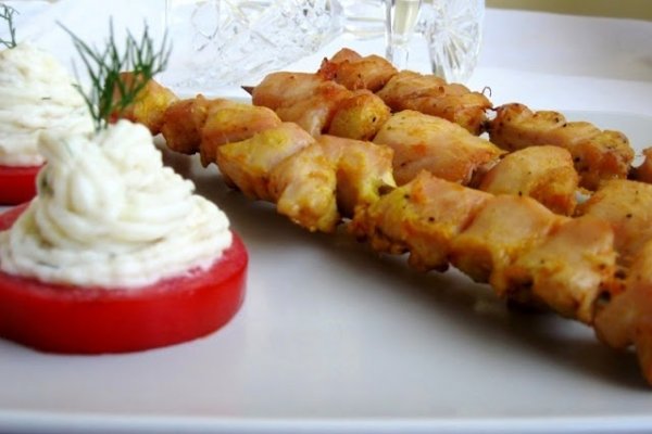 Frigărui de pui marinate