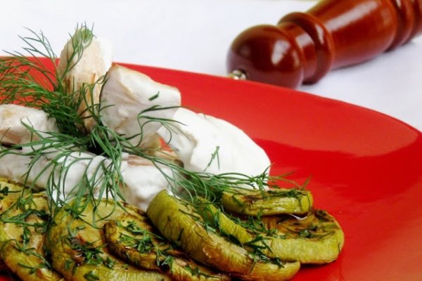 Piept de pui cu sos gorgonzola