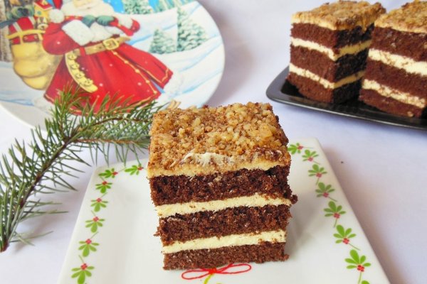 Prajitura cu crema de vanilie si nuca caramelizata