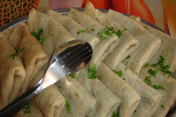 Clatite cu vinete (de post)