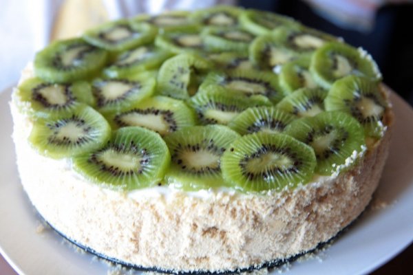 Cheesecake cu kiwi