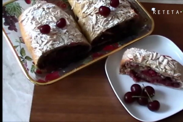 Strudel cu visine