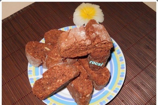 Biscotti cu nuci si ciocolata