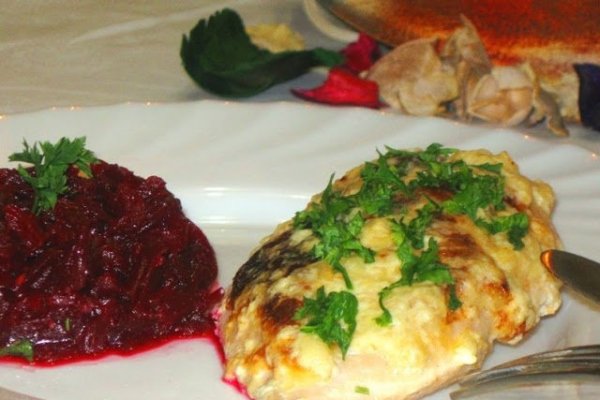 Piept de pui in crusta de cascaval si mascarpone