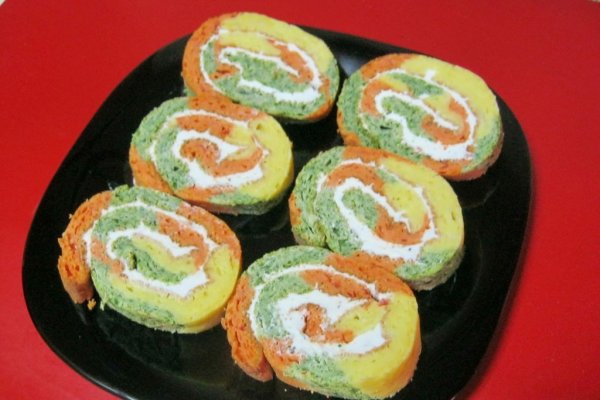 Rulada aperitiv in trei culori